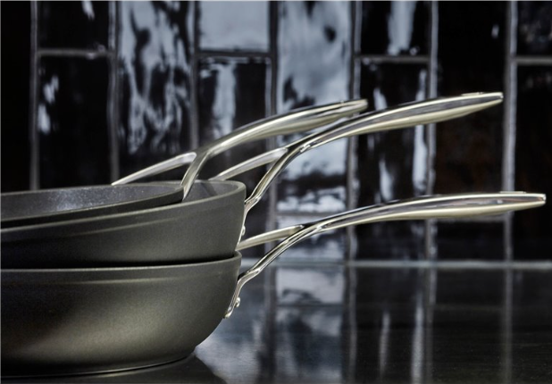 Купить Bratpfanne mit Antihaftbeschichtung DEMEYERE ALU PRO 5 40851-047-0 - 24 CM (40851-047-0) в магазине wardena.ru