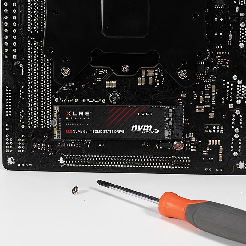 Купить PNY XLR8 CS3140 - SSD - 1 TB - intern - M.2 2280 - PCI Express 4.0 x4 (NVMe) - 256-Bit-AES (M280CS3140-1TB-RB) в магазине wardena.ru