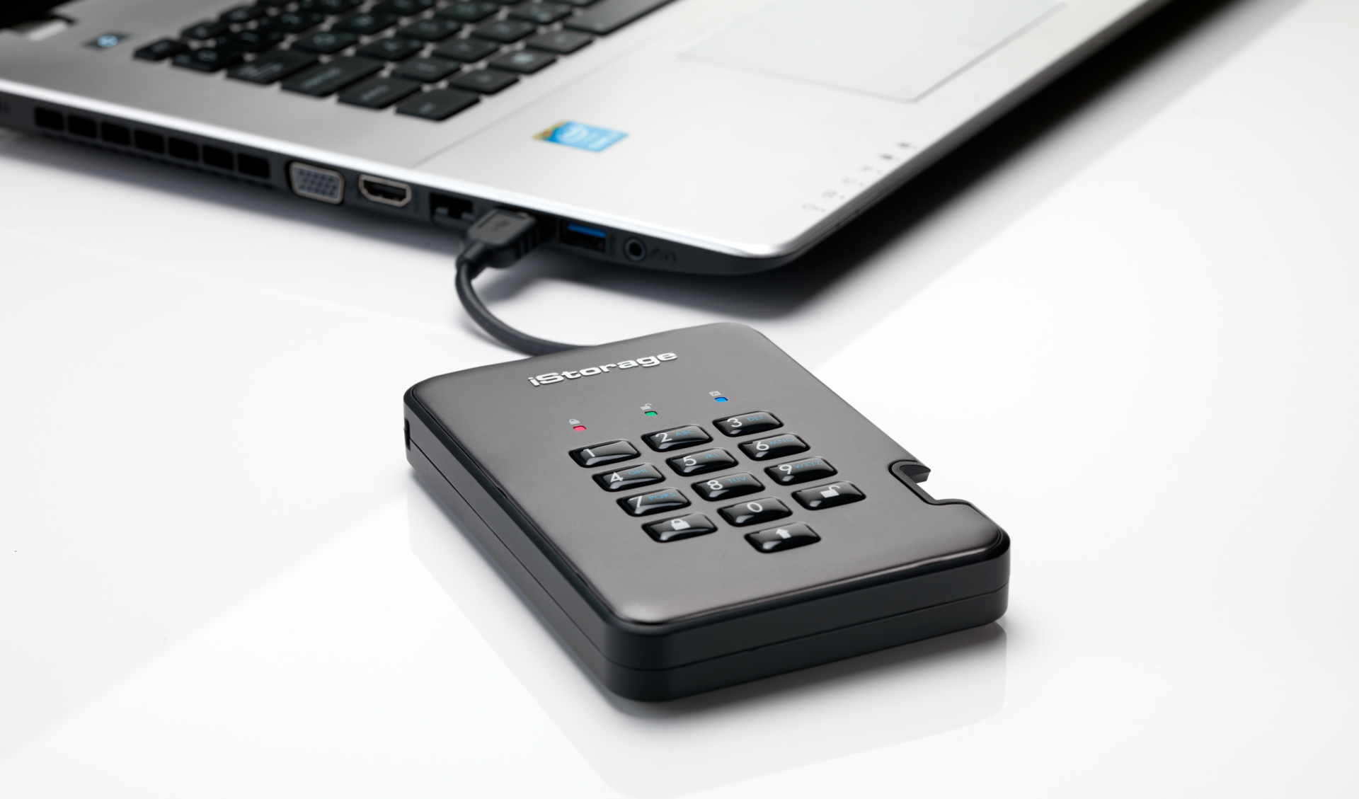 Купить iStorage diskAshur PRO² - SSD - verschlüsselt - 2 TB - extern (tragbar) - USB 3.1 - FIPS 197, 256-bit SHA, 256-bit AES-XTS (IS-DAP2-256-SSD-2000-C-G) в магазине wardena.ru