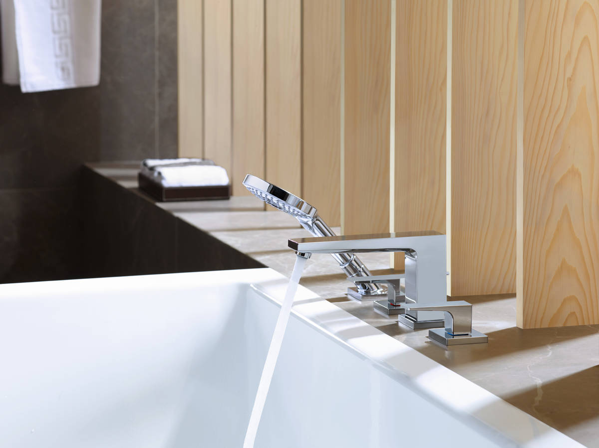 Купить Hansgrohe Metropol Смеситель на край ванны на 4 отверстия хром 32552000 в магазине wardena.ru