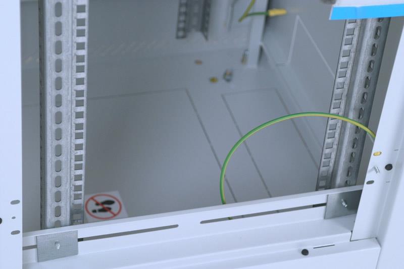 Купить Triton Delta S - Gestell - RAL 7035 - 15U - 48,3 cm (19") (RMA-15-A66-CAX-A1) в магазине wardena.ru
